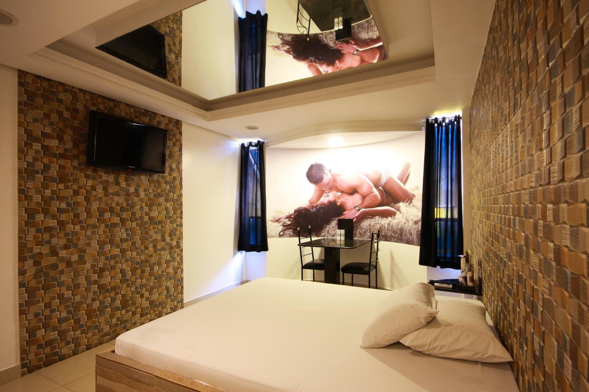 Luna Motel (Adults Only) เซาเบร์นาโด ดู กัมโป ภายนอก รูปภาพ